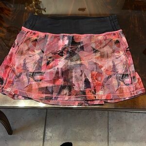 Size 4 Lululemon skirt